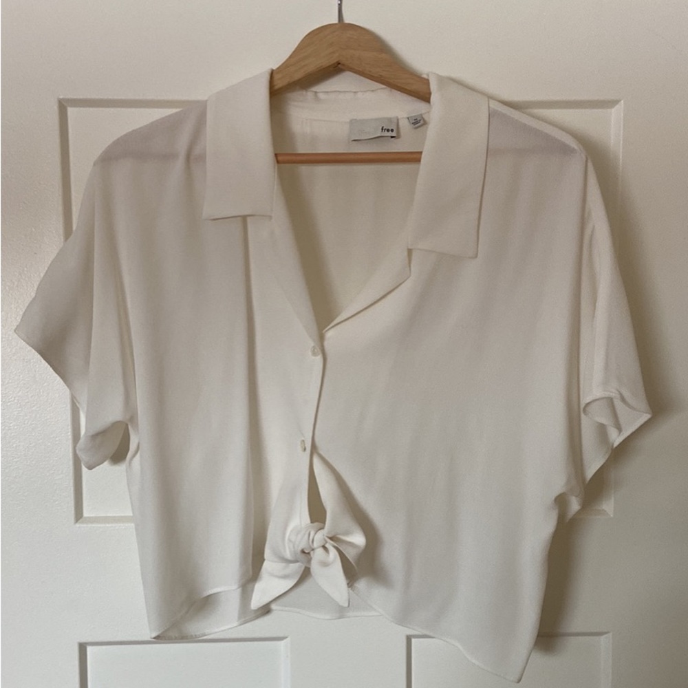 Aritzia | Wilfred Free Tie front Blouse short sleeve